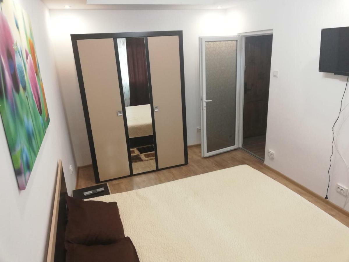 Adrya Apartment โอร์โชวา ภายนอก รูปภาพ
